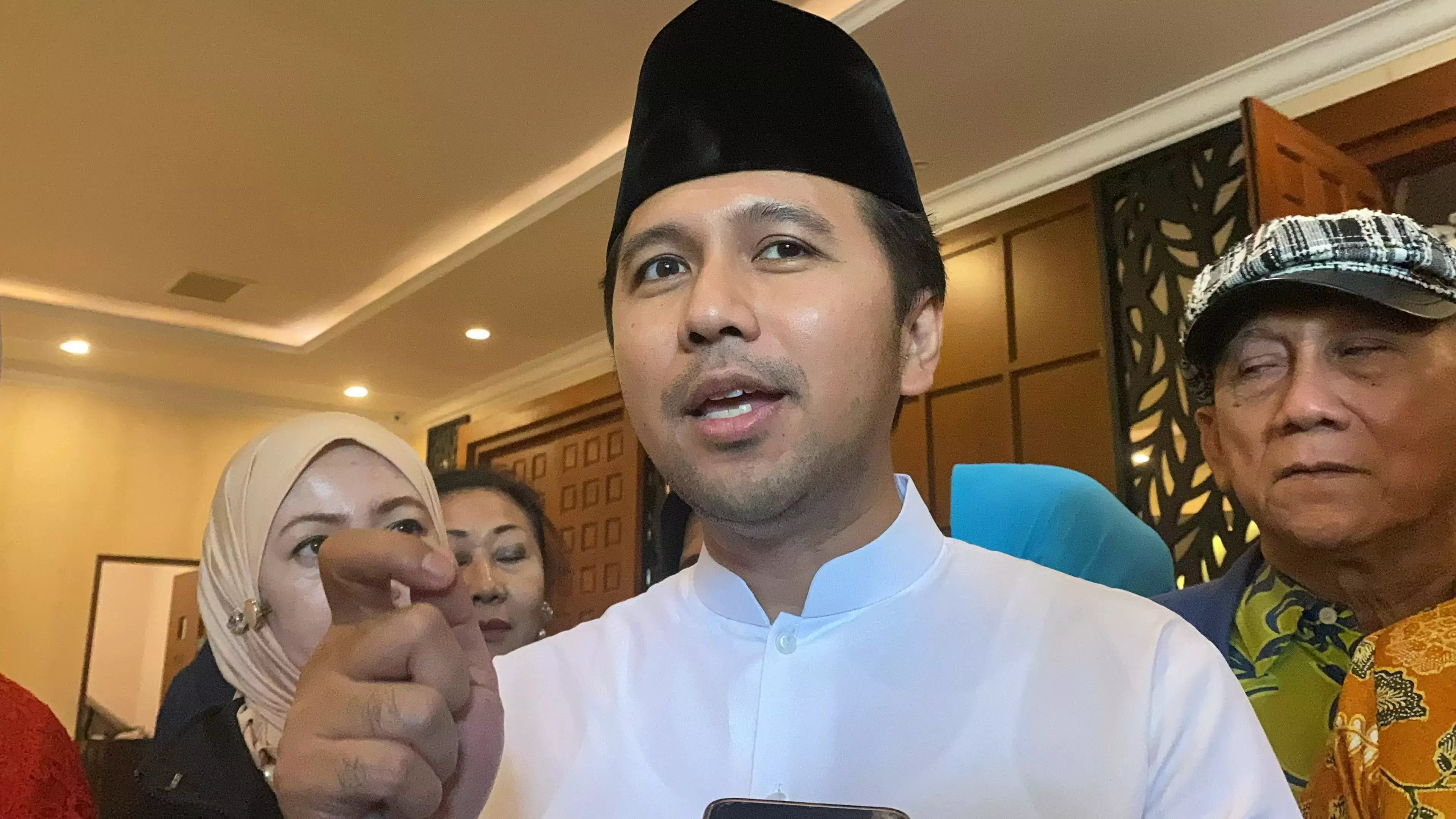 Gambar utama