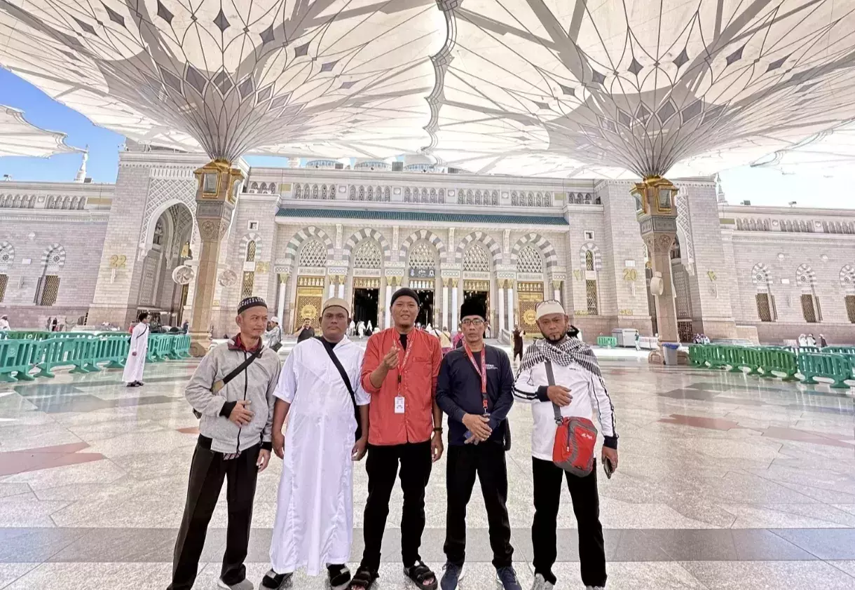 Gambar utama